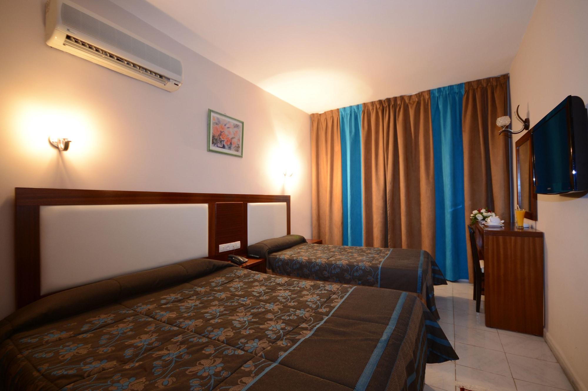 El Yacouta Hotel Tetouan Bagian luar foto